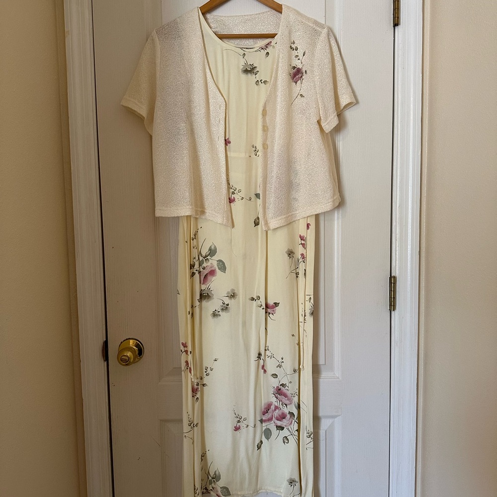 Jaclyn Smith Vintage Pink and Purple Flutter Sleeve Maxi Dress